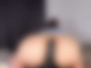Live cam show with dannasanders - Red Hair Squirt on luckytryst.com