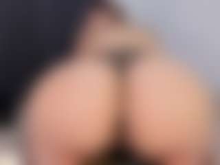 Live cam show with dannasanders - Red Hair Squirt on SxyPornLive