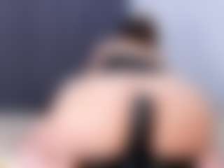 Live cam show with dannasanders - Oil on SpankPalCams