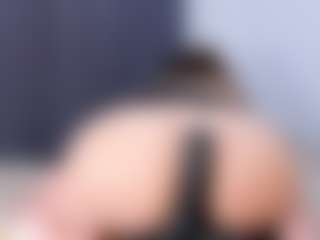 Live cam show with dannasanders - Fingers on SinfulBabes