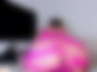 Live cam show with NahomiAcosta - Red Hair on Cam Slut