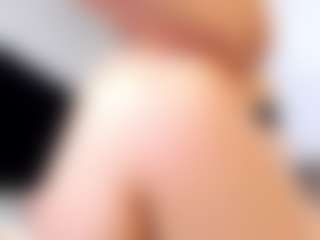 Live cam show with NahomiAcosta - Dildo on CamwithHer