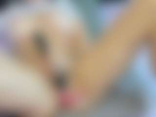 Fuckable Milf's Live Sex Cam Show