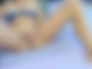 Live cam show with Fuckable Milf - Public Mature on Gym Cam Girls