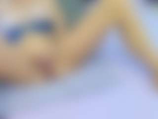 Live cam show with Fuckable Milf - Public on CSO-WL