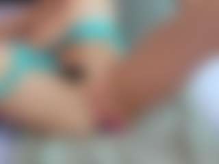Fuckable Milf's Live Sex Cam Show