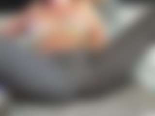 Live cam show with Fuckable Milf - Middle Aged on iamadamtest123.com