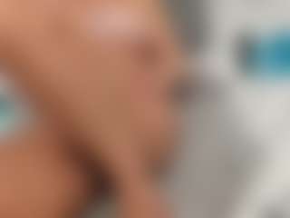 Live cam show with Fuckable Milf - Spank Blonde Hair on slutload