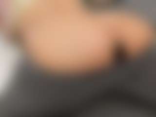 Fuckable Milf's Live Sex Cam Show