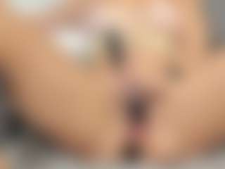 Fuckable Milf's Live Sex Cam Show