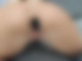 Live cam show with Fuckable Milf - Public Big Tits on WildCum