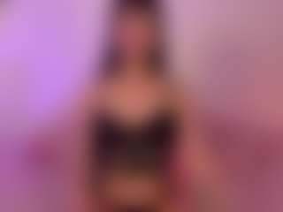 Live cam show with P U R P L E M A R I A - Skinny on SpunkLive
