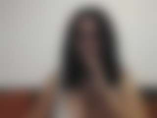 Live cam show with HotErikka - Foot Fetish on Camming Site