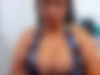 Live cam show with luluferrerr - BBW on Camsoda
