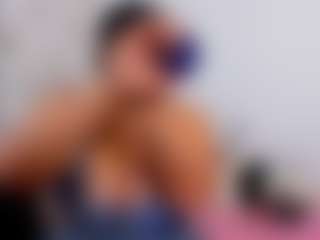 Live cam show with luluferrerr - Glasses on livesuperchat.net