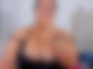 Live cam show with luluferrerr - Glasses on sexylive.show