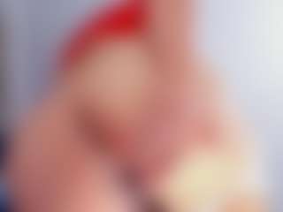 Live cam show with luluferrerr - Curvy MILF on Cam Slut