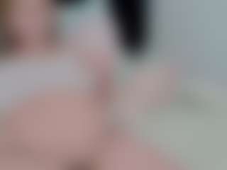 sexyalexax's Live Sex Cam Show