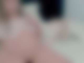 sexyalexax's Live Sex Cam Show