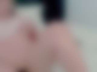 sexyalexax's Live Sex Cam Show