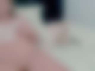 sexyalexax's Live Sex Cam Show