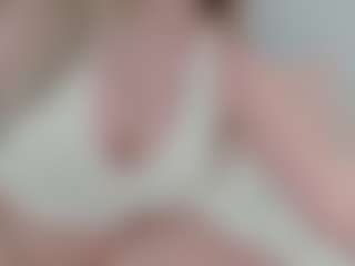sexyalexax's Live Sex Cam Show