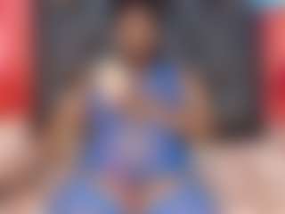 sexyebonytee's Live Sex Cam Show