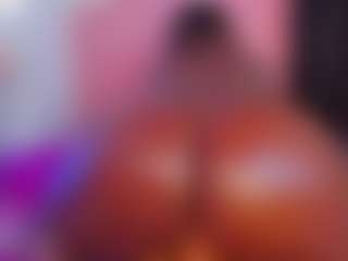 Live cam show with Keily-w - Thick on AdultVida.com