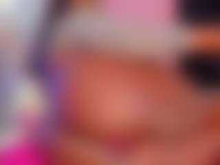 Live cam show with Keily-w - Ebony on CamwithHer | colombia