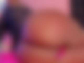 Live cam show with Keily-w - Black Big Ass on Gym Cam Girls