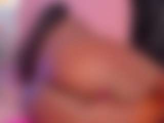 Live cam show with Keily-w - Ebony on Camsoda | colombia