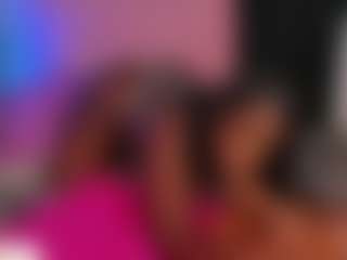 Live cam show with Keily-w - Oil on Fit Hotties