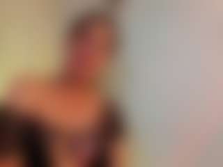 girasol-walton's Live Sex Cam Show