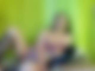 girasol-walton MILF webcam performer live streaming