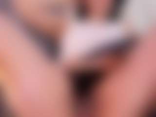 girasol-walton's Live Sex Cam Show