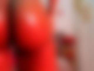 Live cam show with emma-foxx1 - HD on Spunkpage