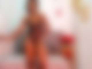 Live cam show with emma-foxx1 - Ebony on Soda Cam | colombia