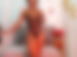 Live cam show with emma-foxx1 - Ebony on Camsoda | colombia