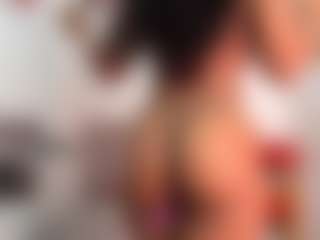 Live cam show with emma-foxx1 - Ebony on https://playwithruby.com | colombia
