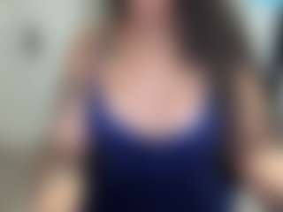 Live cam show with Laladoll - Brown Hair on chickslive.net