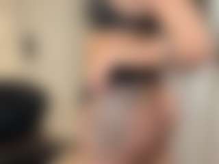 Live cam show with Laladoll - Blowjob on xDating