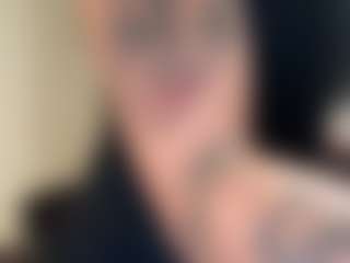 Live cam show with Laladoll - Spank BBW on friskycurves.com