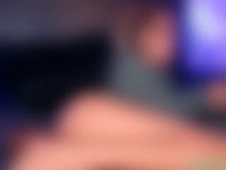 Live cam show with ShawnGeni - Wet on intimatelivegirls.com