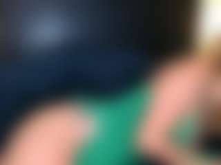 Live cam show with ShawnGeni - Pornstar Bedroom on realtime-chat