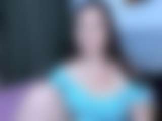 Angela MILF webcam performer live streaming