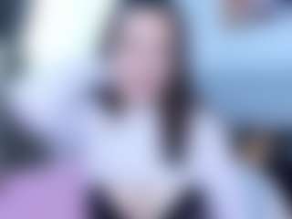 Live cam show with Angela - Teen (18+) on eurowanks.com