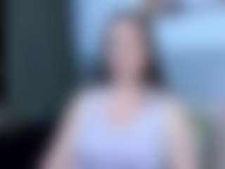 Live cam show with Angela - Squirt MILF on CSO-WL