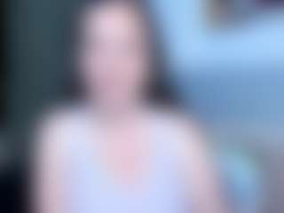 Live cam show with Angela - Mature Young Adult on TeamSkeetLive
