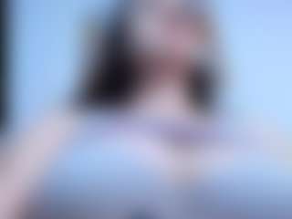 Live cam show with Angela - Flashing on Pornisteam.com