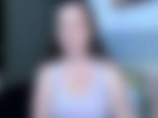 Live cam show with Angela - Amateur on live18s.com